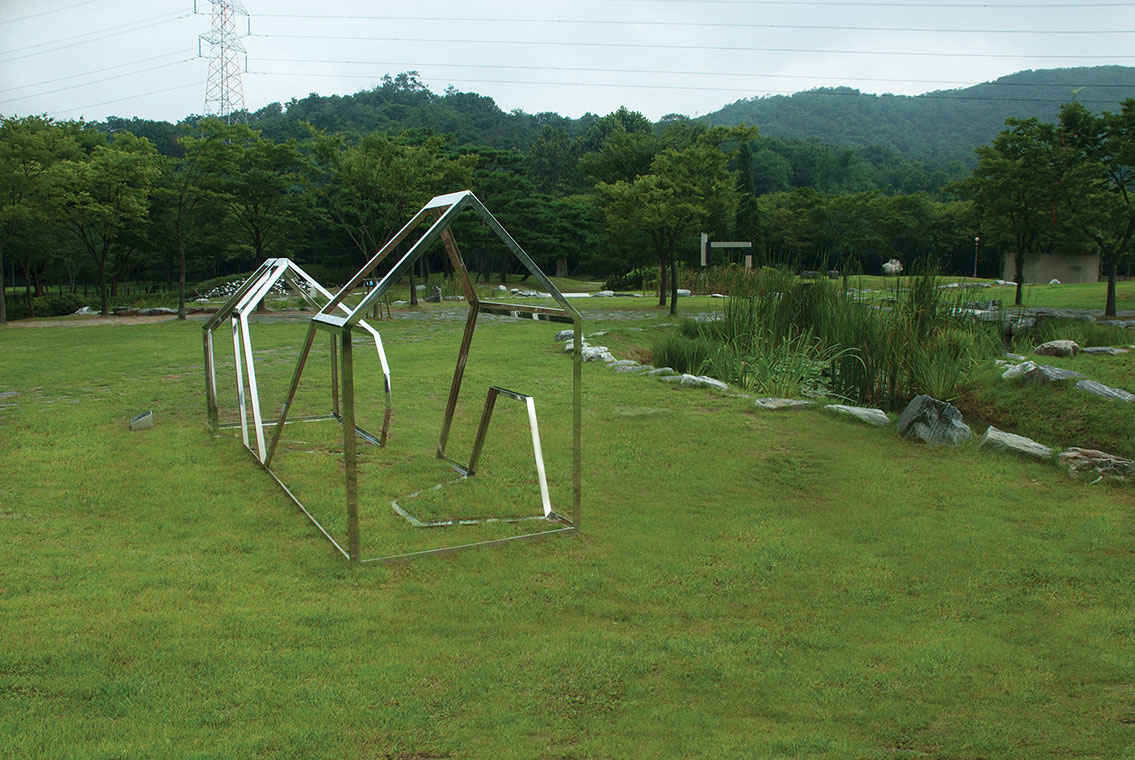Home steel monument is installed in the sculpture garden of Incheon Grand Park