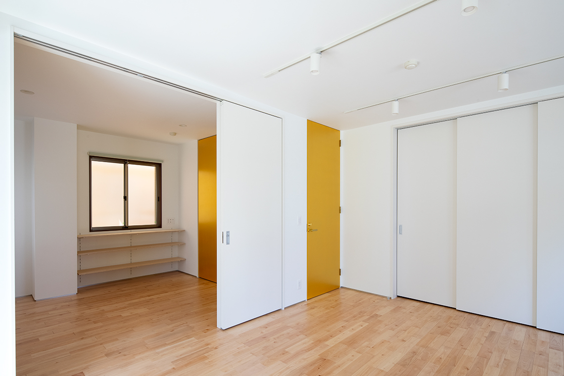 Kitano House Studio space expands with the opening of sliding doors.